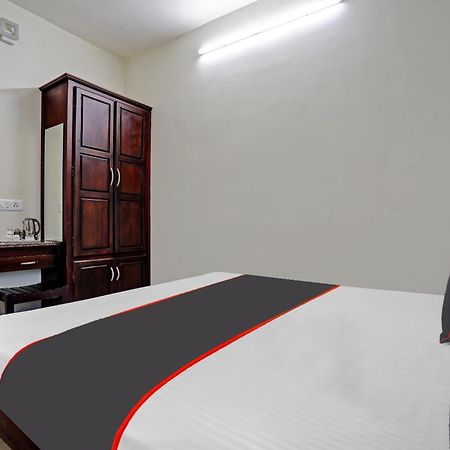 Collection O White House Pearl Hotel Kochi Екстериор снимка