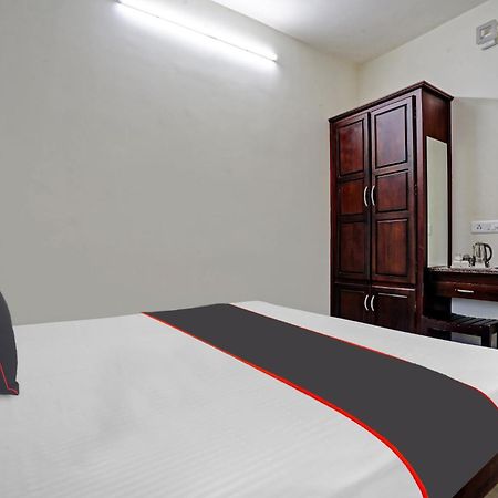 Collection O White House Pearl Hotel Kochi Екстериор снимка