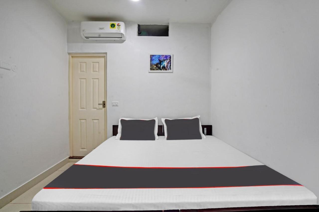 Collection O White House Pearl Hotel Kochi Екстериор снимка